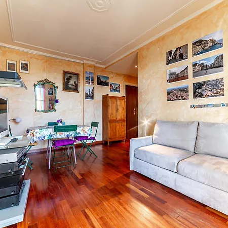 D&r - Metro Re Di Appartement Rome